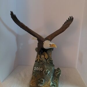 Elegant Brown and White Eagle Sculpture